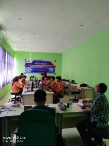 Belajar bersama Guru Tamu dari Astro Quick E-commerse Jakarta